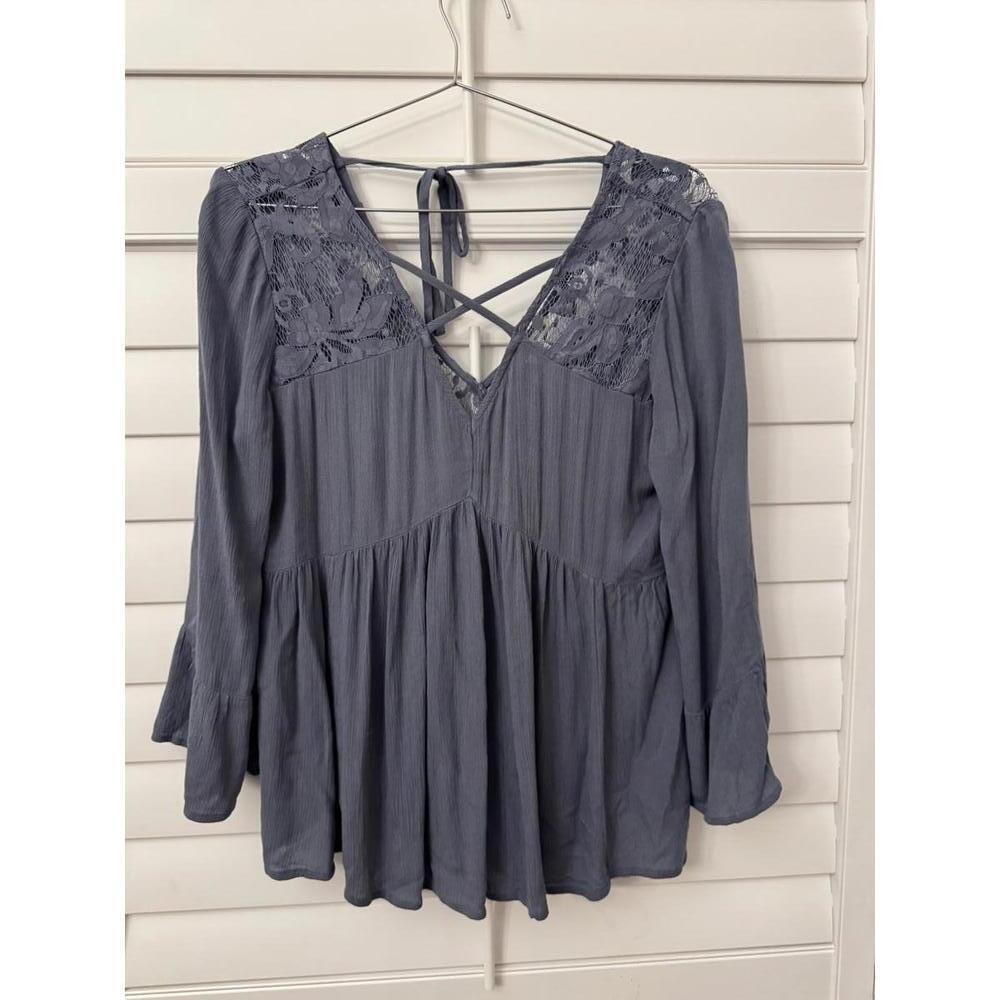 American Eagle Outfitters blue-grey peasant blouse with lace detail Size‎ Small